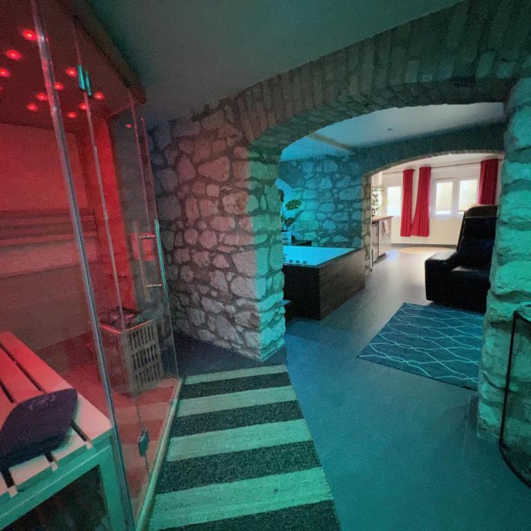 Appart Spa Privatif - One-Bedroom Apartment with Spa Bath - 8