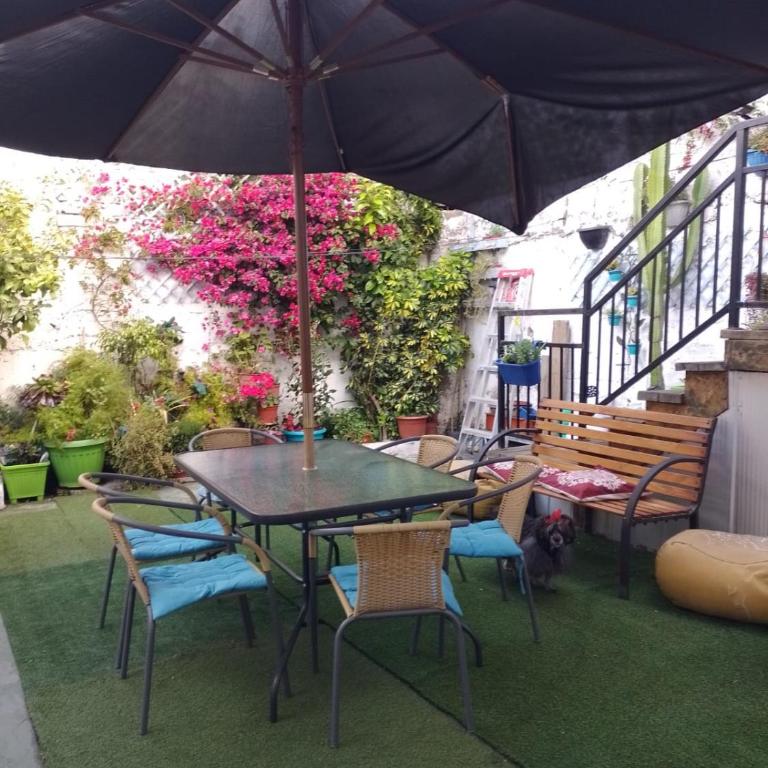 hostal sebastian - Three-Bedroom House - 1