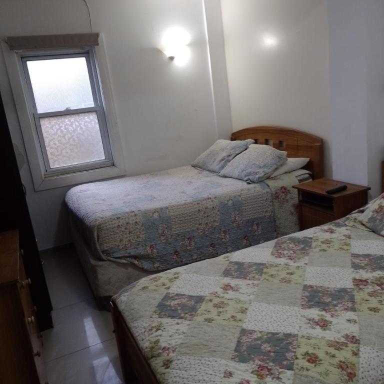 hostal sebastian - Three-Bedroom House - 4