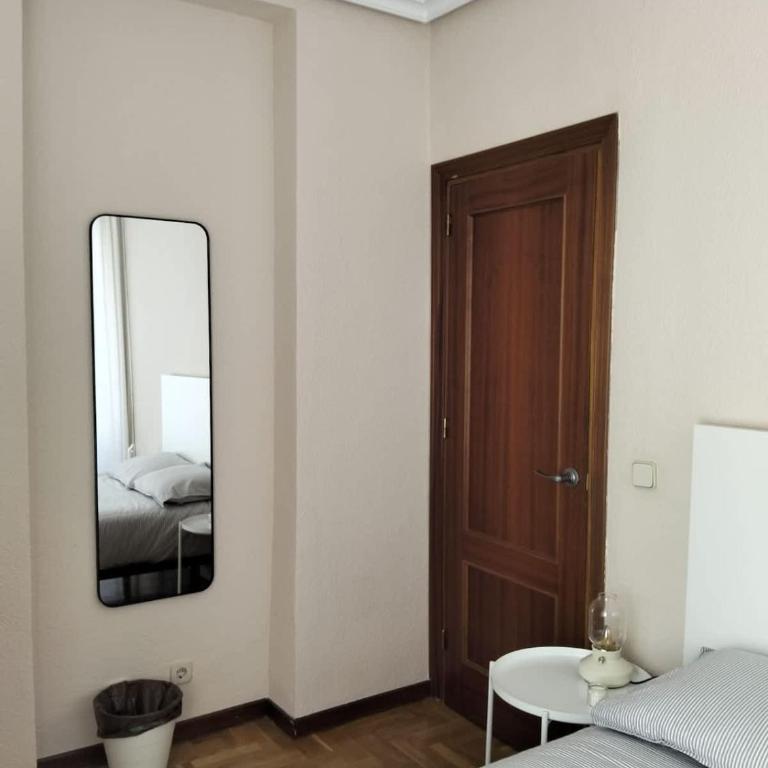 Santa Isabel Street, Private rooms - Habitación Doble con baño compartido - 3