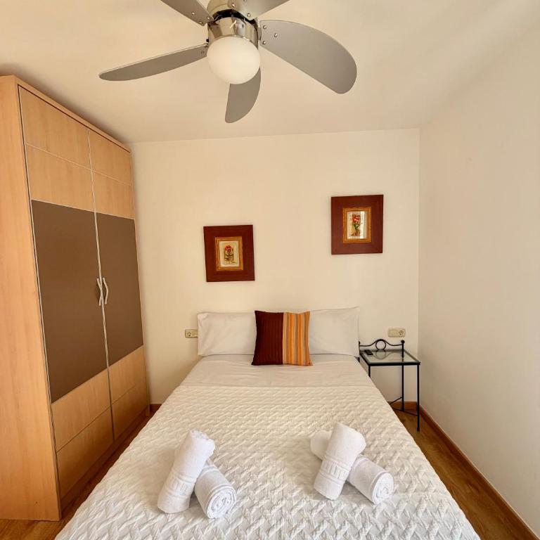 Gohome Granada Norte - Three-Bedroom Apartment with Mountain View - 7