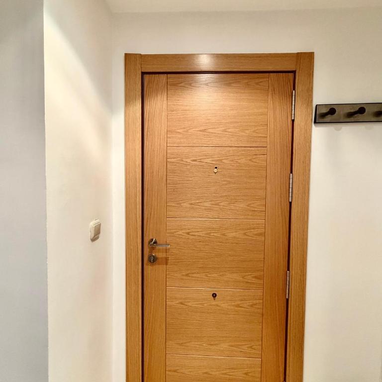 Gohome Granada Norte - Three-Bedroom Apartment with Mountain View - 28