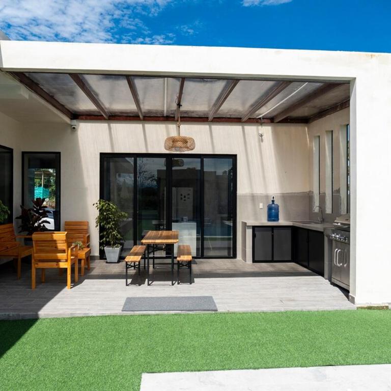 Family Vacation Silva Vega - Villa with Private Pool - 12