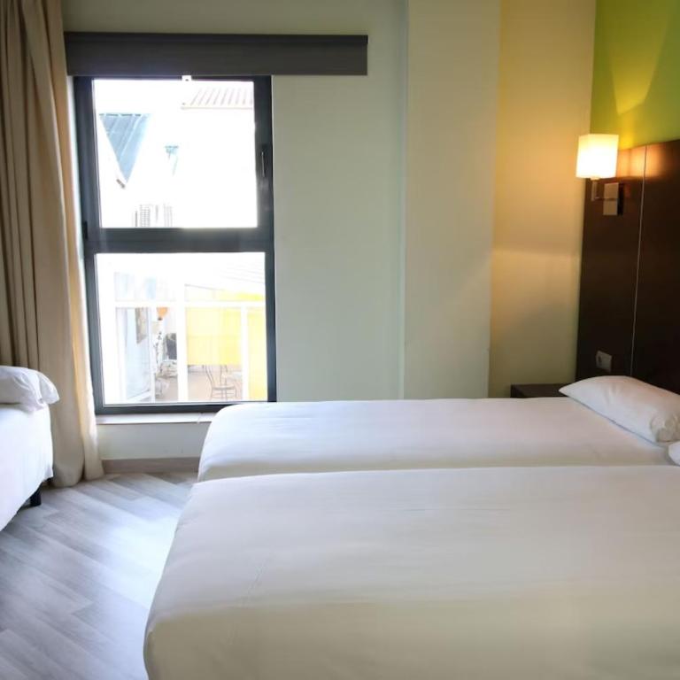 Hotel Cardeña by gaiarooms - Habitación Triple - 1