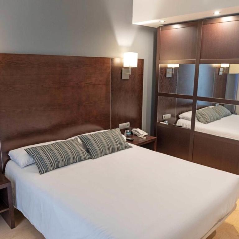 Hotel Cardeña by gaiarooms - Habitación Doble - 4
