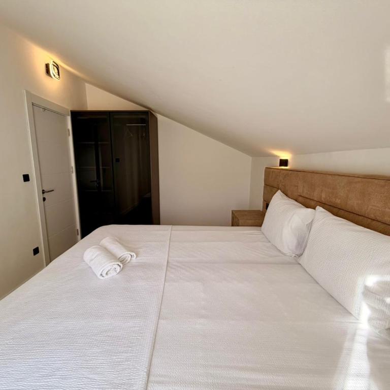 Urban Apartments Babilonija - Apartman sa 2 Spavaće Sobe i Balkonom - 6