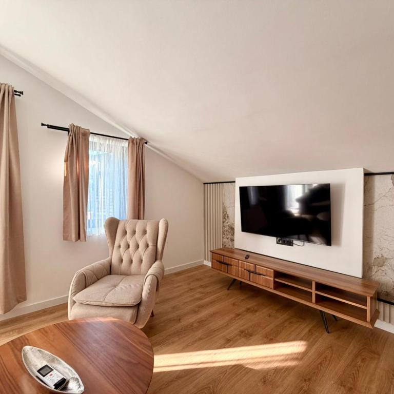 Urban Apartments Babilonija - Apartman sa 2 Spavaće Sobe i Balkonom - 19