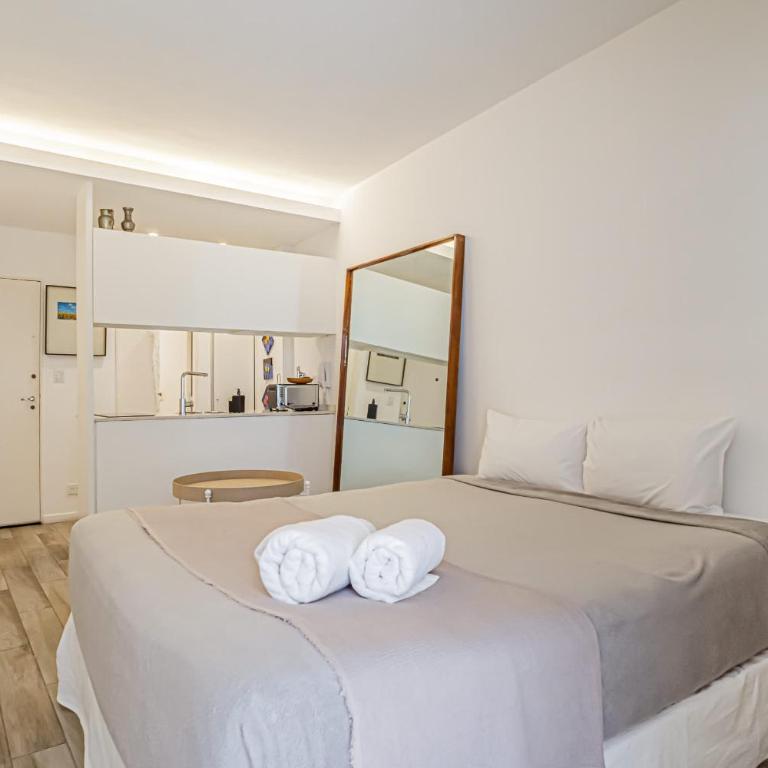 Hestia at Cabello 3300 - Apartment - 2