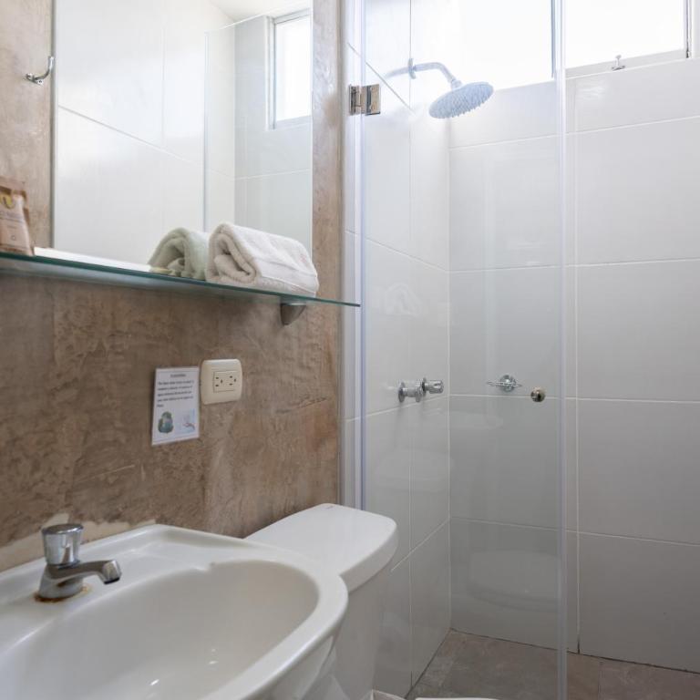 Hotel Oro Negro - Habitación Estándar - 1 cama grande - 4