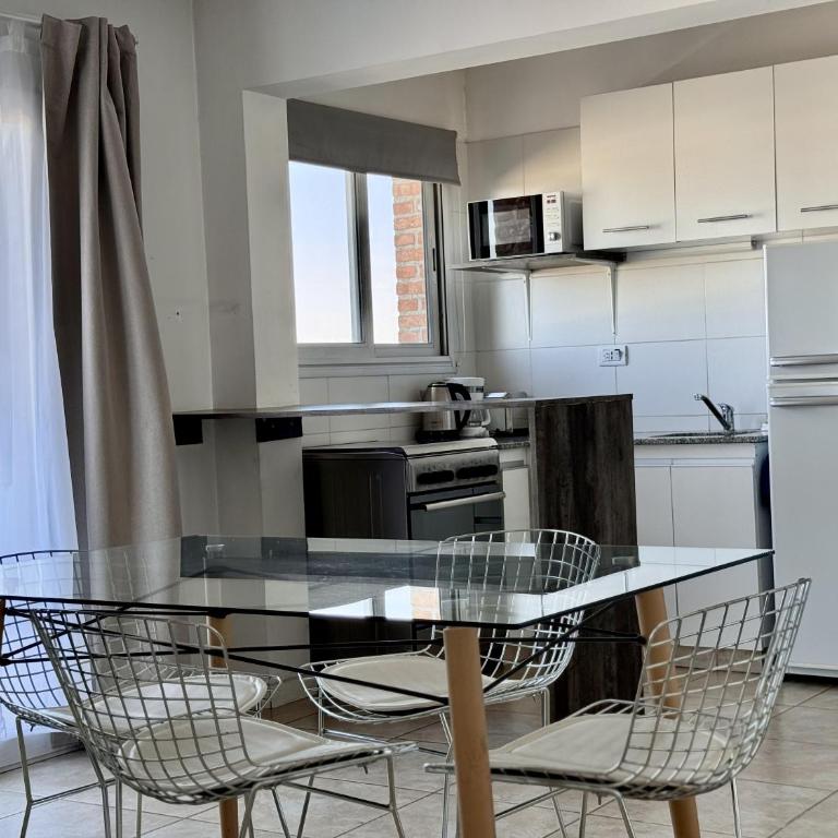 Departamentos amplios y luminosos en zona Leloir - Apartamento Deluxe de 1 dormitorio - 6