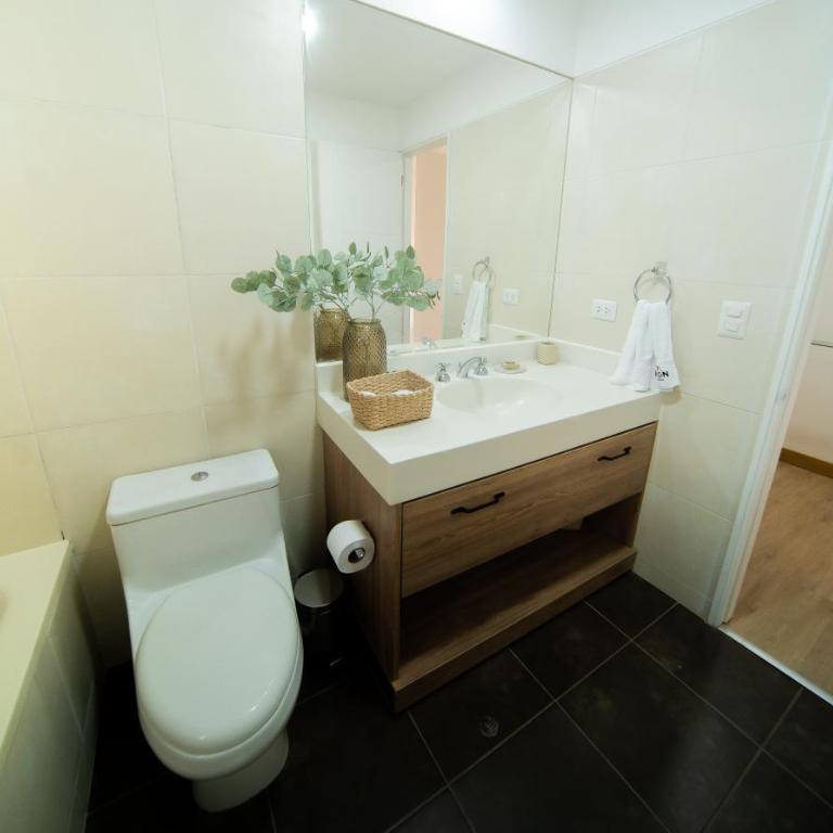 Amazing 1BR in Miraflores - One-Bedroom Apartment - 17