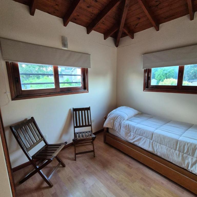 Dúplex con cochera y parrilla cerca de la playa - Two-Bedroom Apartment - 7