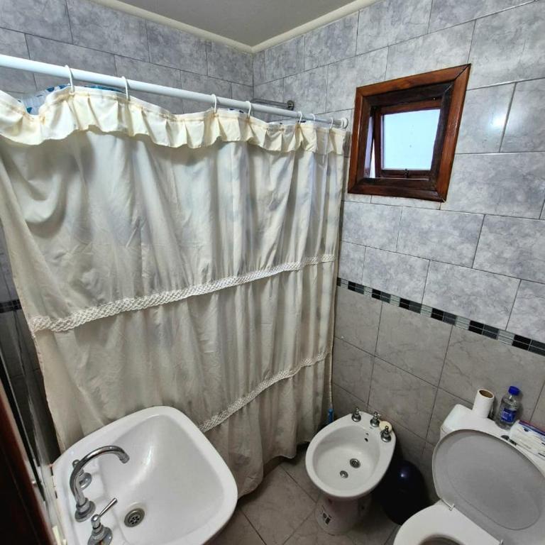 Dúplex con cochera y parrilla cerca de la playa - Two-Bedroom Apartment - 15