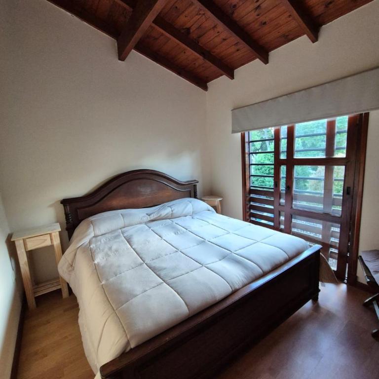 Dúplex con cochera y parrilla cerca de la playa - Two-Bedroom Apartment - 34