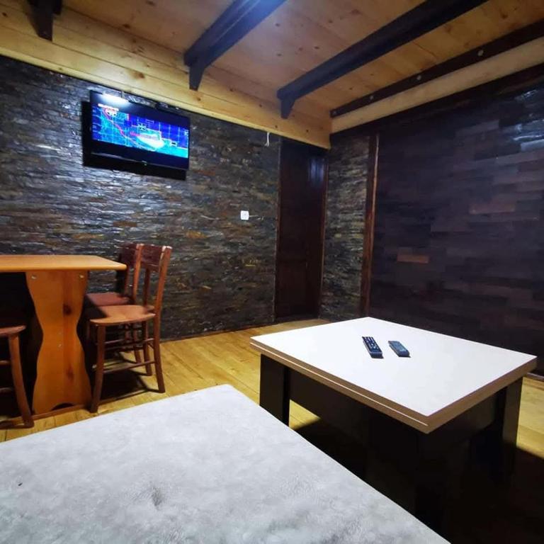 Vila Treska 98 - Five-Bedroom House - 31