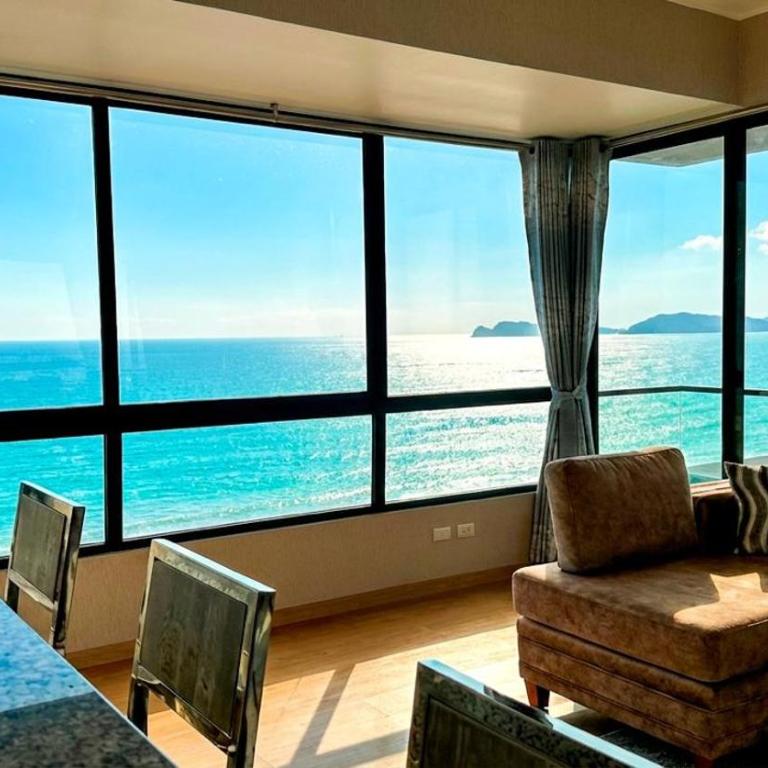 "Oceanfront 2BR, Home Office, Pool, Gym, Sauna, BBQ, Play area and Free Parking" - Two-Room Apartment - 60