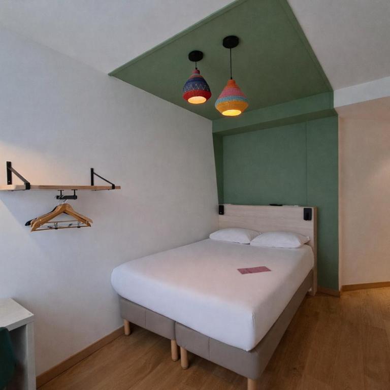 HOTEL AMBASSADEUR - Chambre Classique Plus - 3