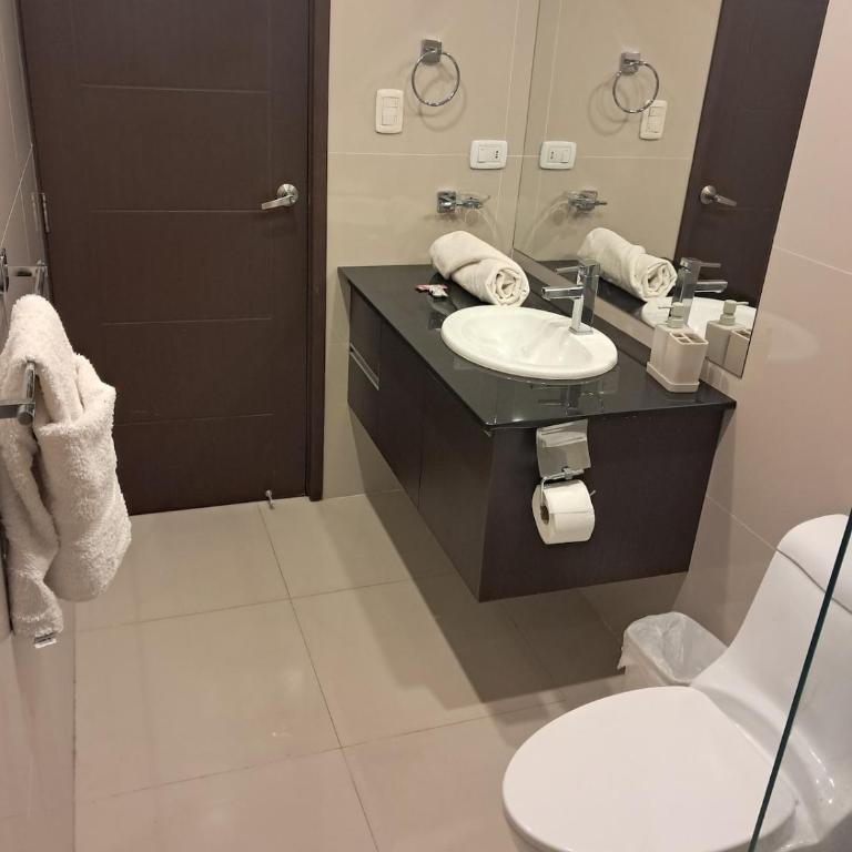 P1A - Departamento confortable cerca al Paseo Aranjuez - One-Bedroom Apartment - 5