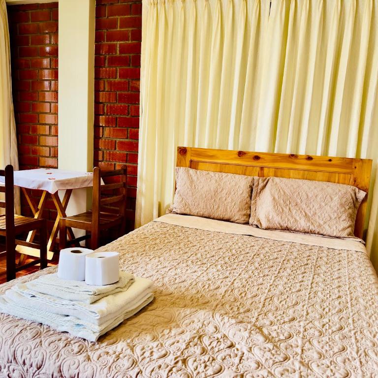 Casa Familiar TOVCA Oxapampa - Double Room with Private Bathroom - 6