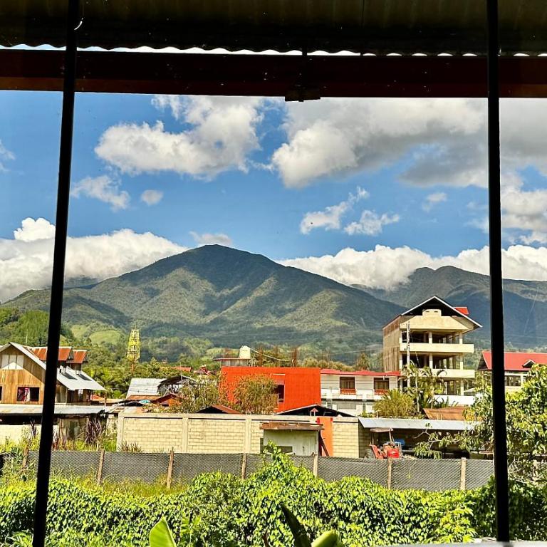 Casa Familiar TOVCA Oxapampa - Double Room with Private Bathroom - 5