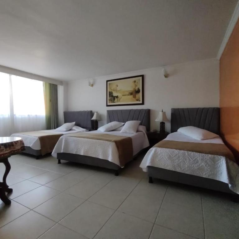 HOTEL COSTA DEL SOL FUSAGASUGa - Habitación Familiar Superior - 6