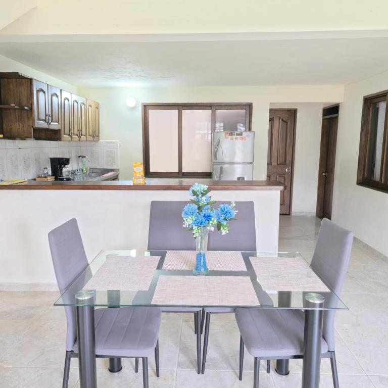 Casa completa Comodidad-Ubicación Perfecta-CarmenV - Casa de 3 dormitorios - 7