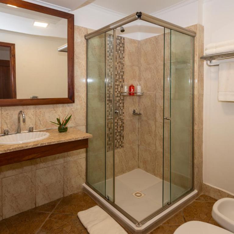 Hotel Saint George - Habitación Familiar Estándar - 3