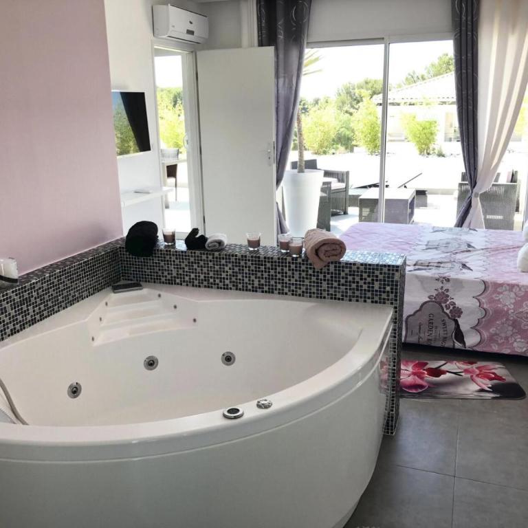 Résidence Villa impasse Paul Signac - maeva Home - Villa avec piscine et jacuzzi 6 pièces 10 personnes - Exclusive MAE-9953 - Villa - 27
