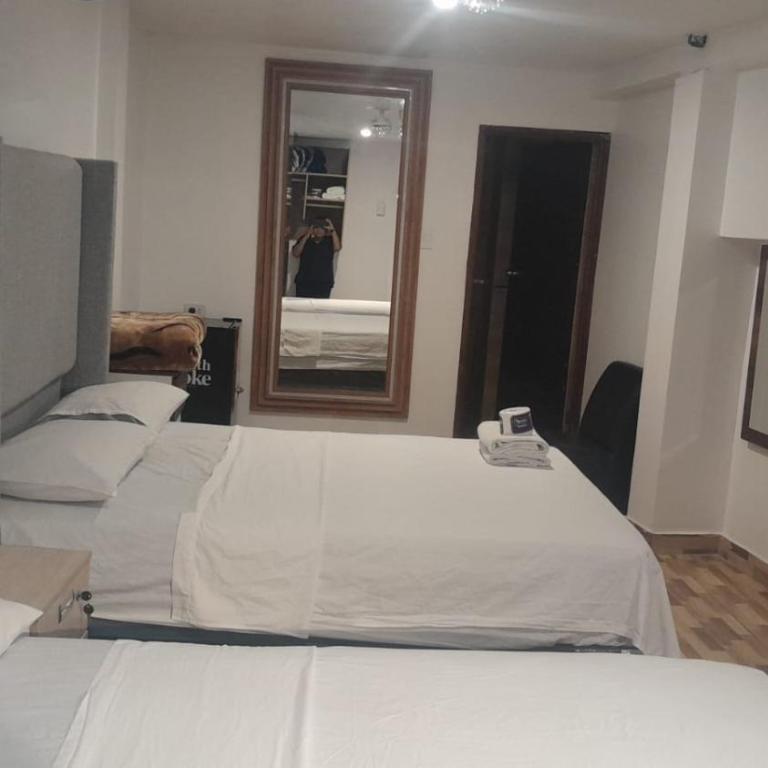 HotelesR20 - Double Room with Private Bathroom - 1