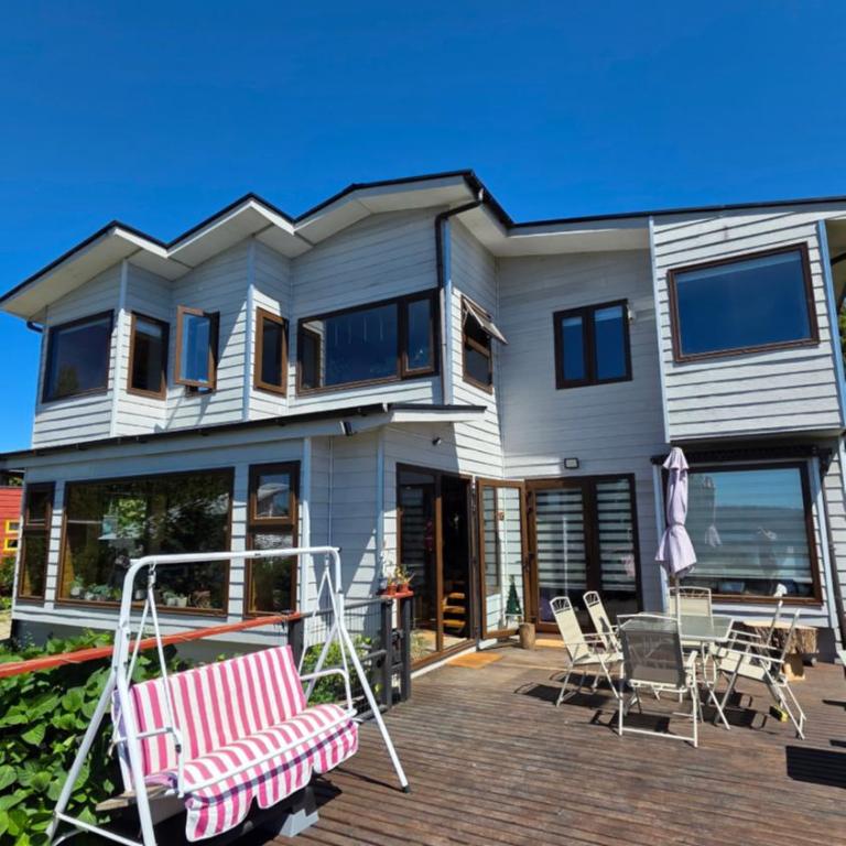 Cabañas y hostal Aurora - Habitación Familiar con vistas al mar - 12