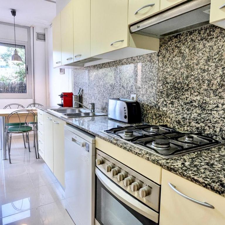 EVH127 Bajo con terraza y piscina comunitaria - Apartamento de 2 dormitorios - 14