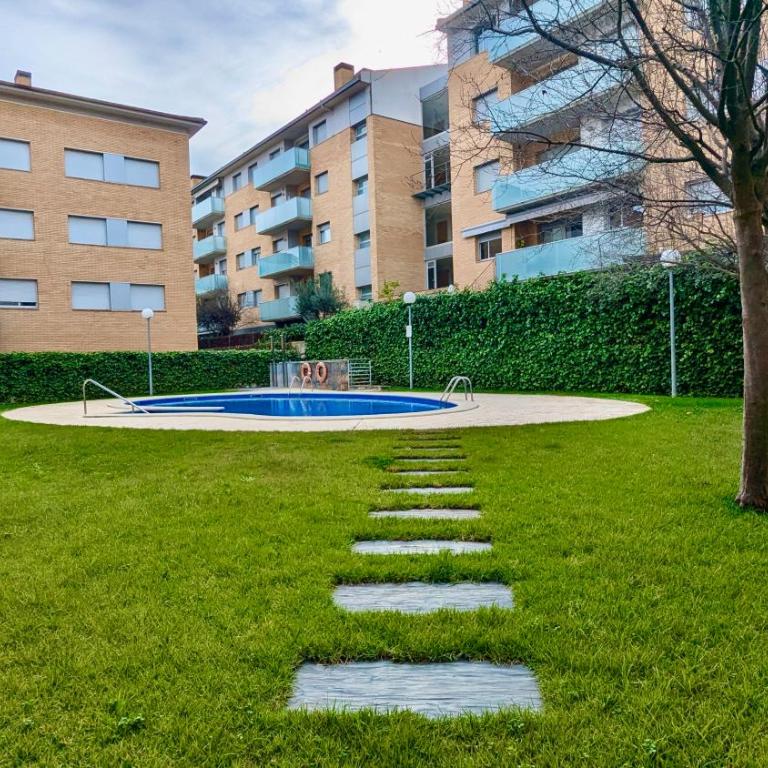 EVH127 Bajo con terraza y piscina comunitaria - Apartamento de 2 dormitorios - 27