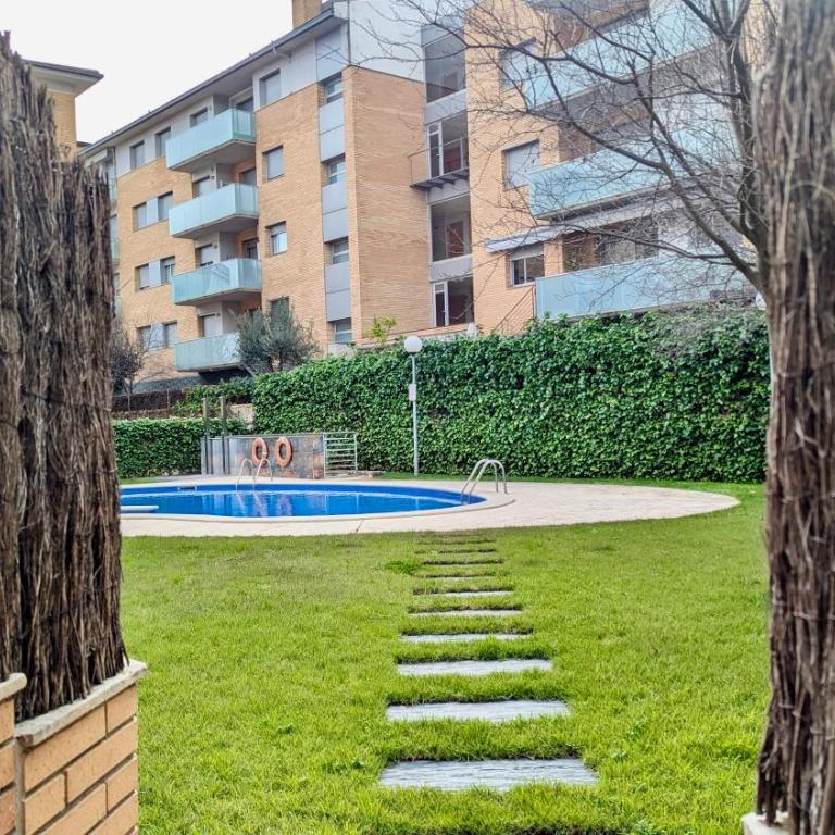 EVH127 Bajo con terraza y piscina comunitaria - Apartamento de 2 dormitorios - 30