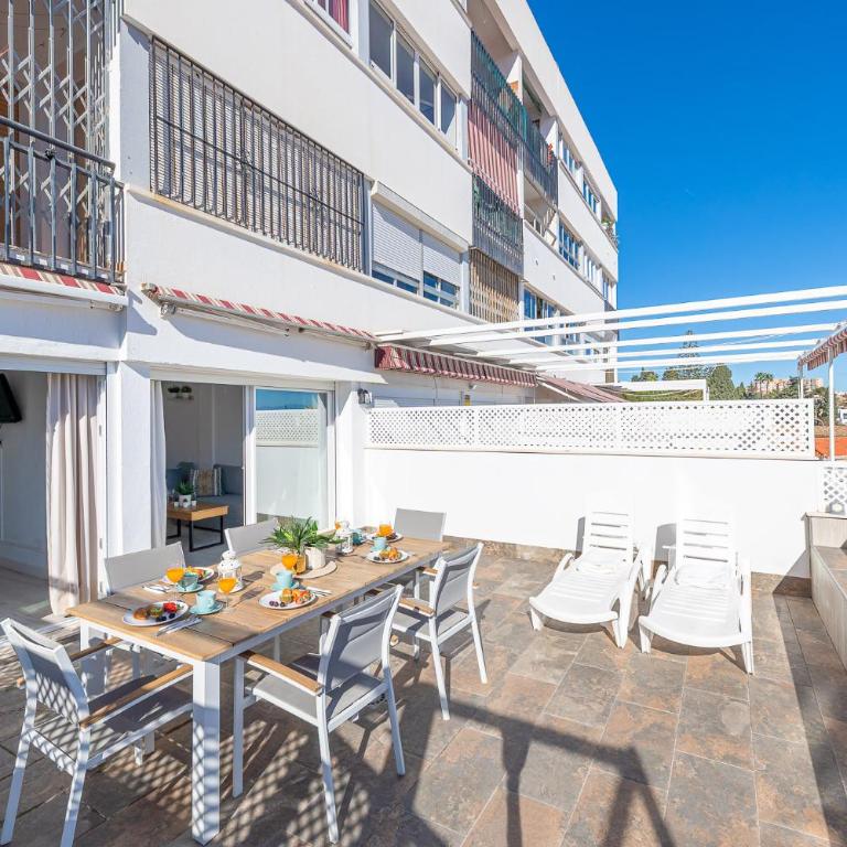 797 HOLIDAY RENTALS- Piso a 2 min de la playa con amplia terraza - Apartamento con terraza - 10