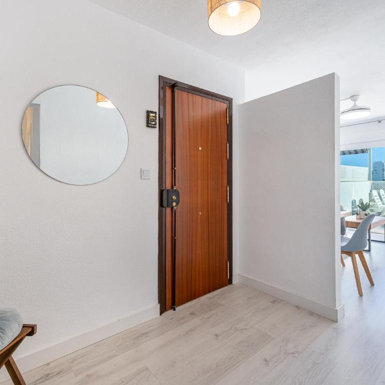 797 HOLIDAY RENTALS- Piso a 2 min de la playa con amplia terraza - Apartamento con terraza - 11