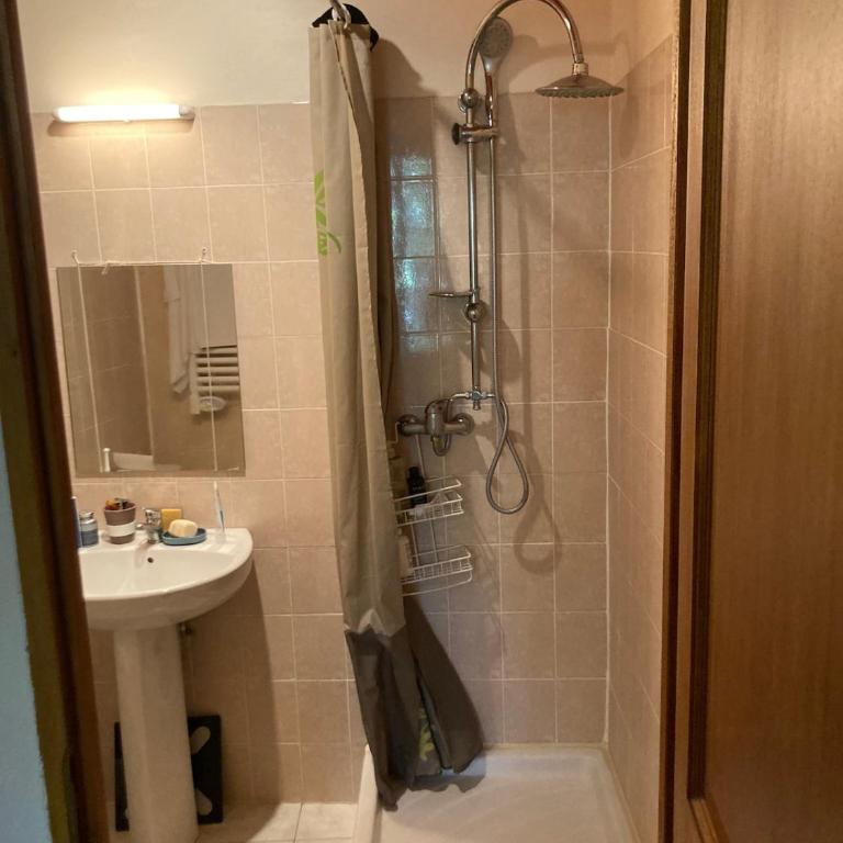 Triplex de charme au coeur d'Uzes - Appartement 2 Chambres - 13