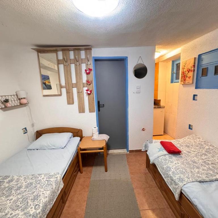 Bay Mola Home - One-Bedroom Apartment - 2
