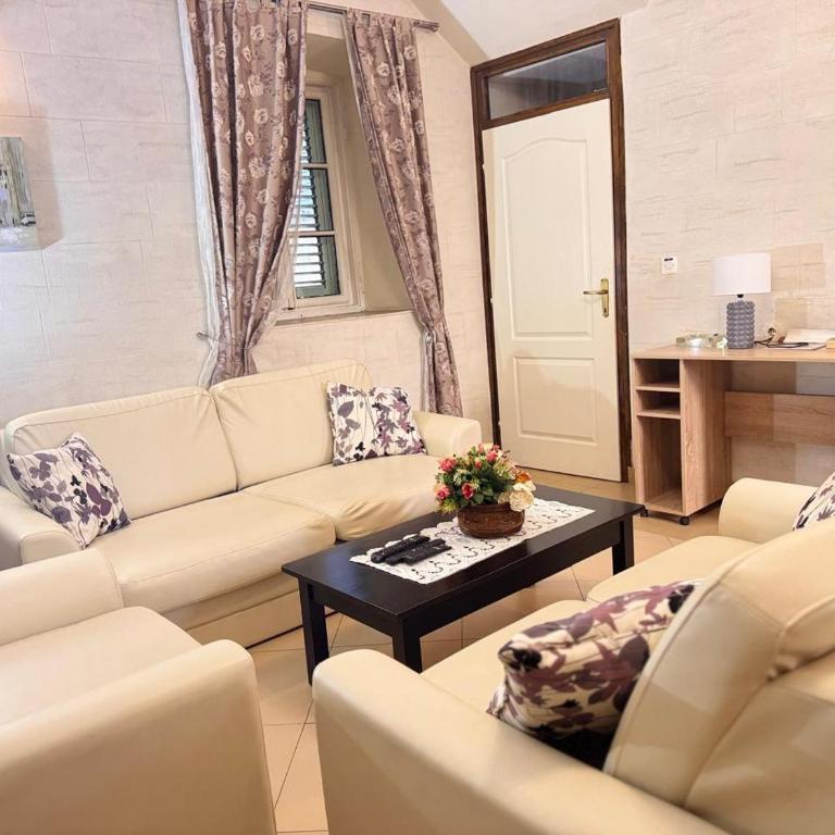 Miramare Seaside Aparts - Villa - Beach Front - 6