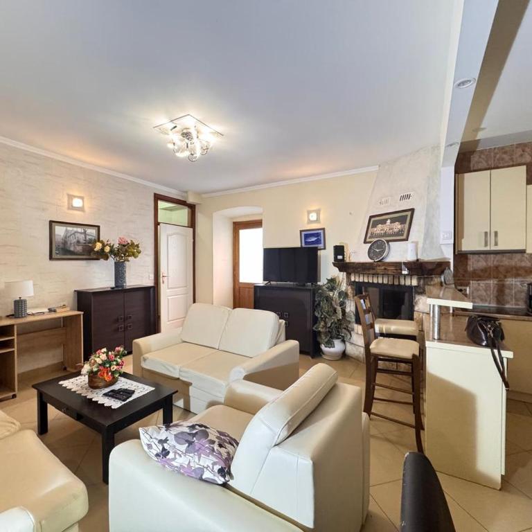 Miramare Seaside Aparts - Villa - Beach Front - 4