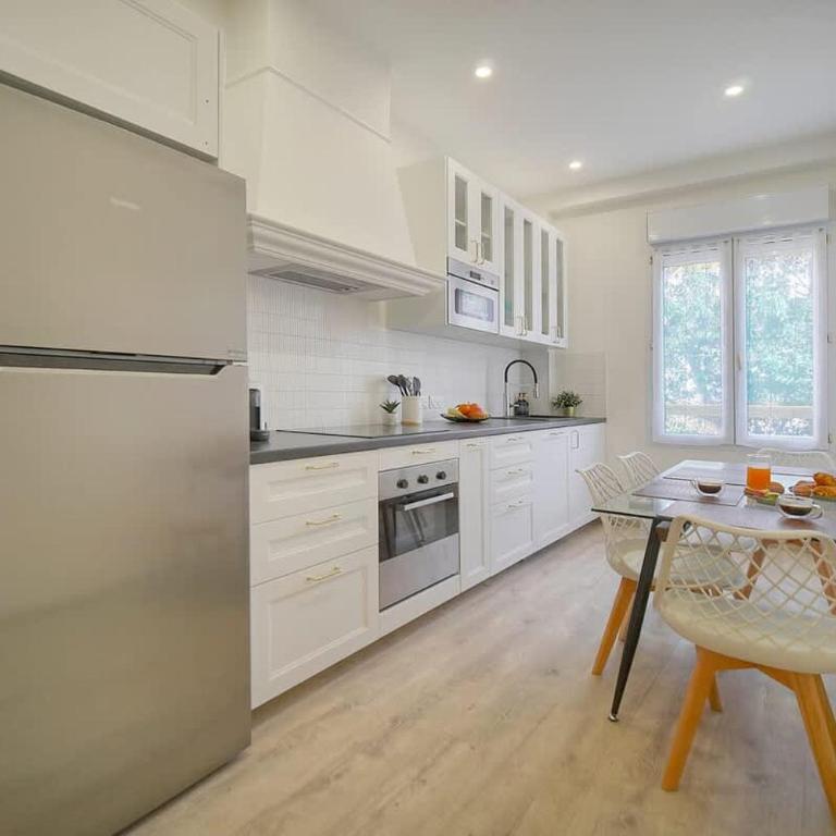Emily 2 bedrooms 2 baths near Palais - Apartment - 6