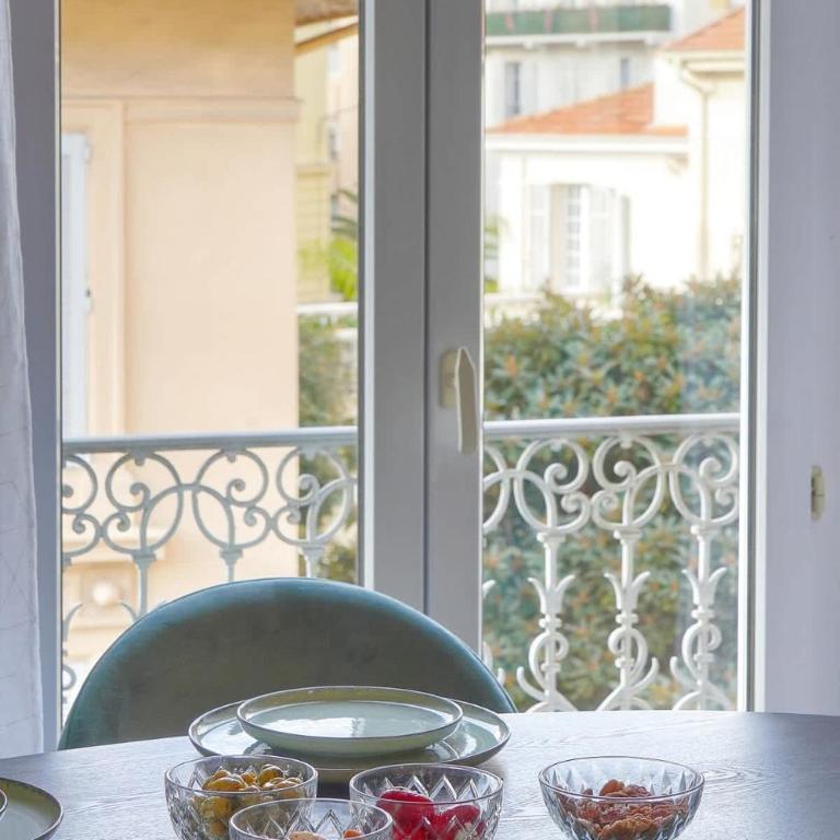 Emily 2 bedrooms 2 baths near Palais - Apartment - 8
