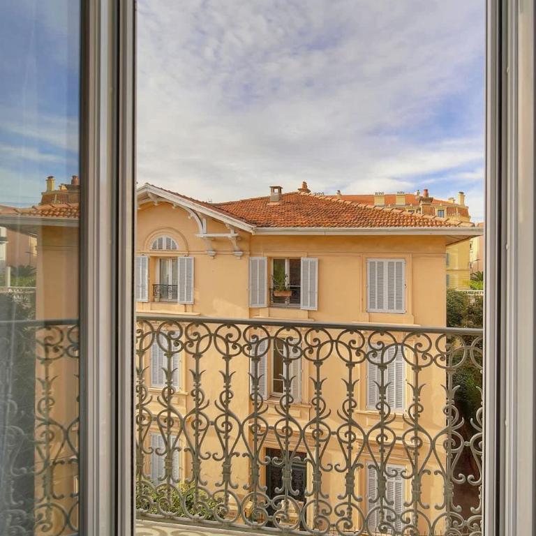 Emily 2 bedrooms 2 baths near Palais - Apartment - 12