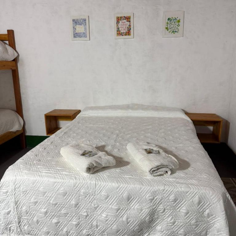 El Cacique Host - One-Bedroom Apartment - 17
