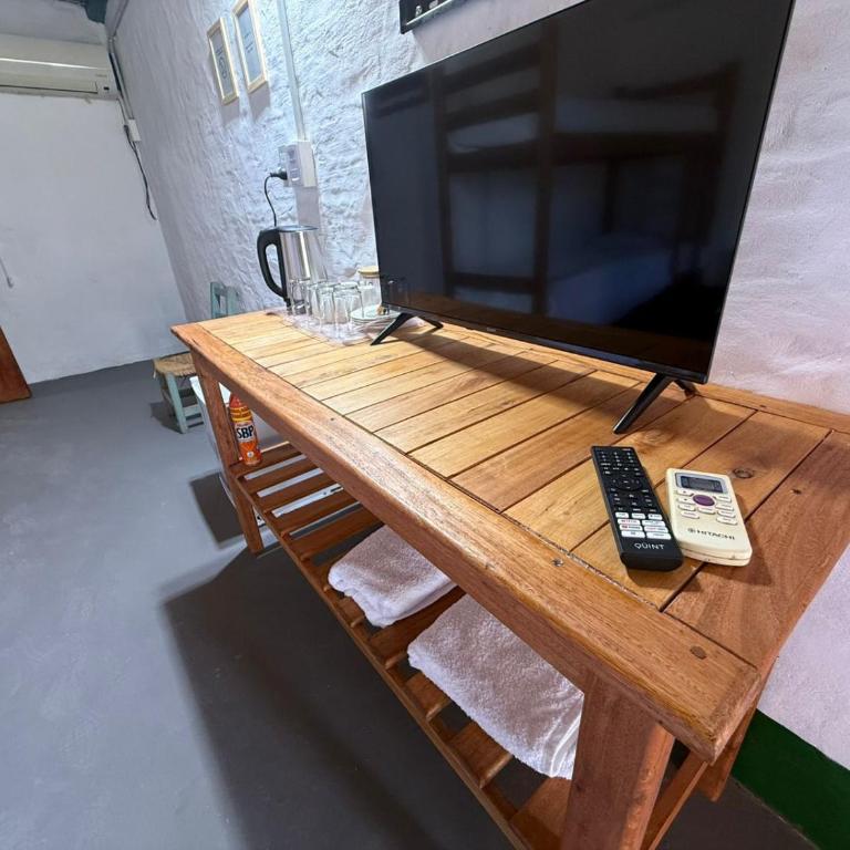 El Cacique Host - One-Bedroom Apartment - 15