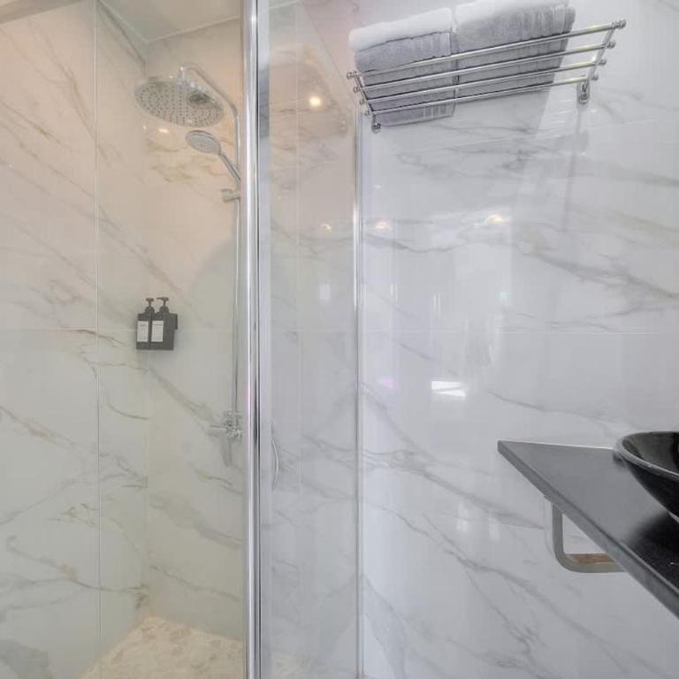 Seabatical Apartment by the beach, 2Bed and 2Baths - Appartement 2 Chambres avec Terrasse - 20