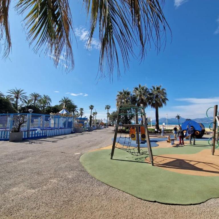 Seabatical Apartment by the beach, 2Bed and 2Baths - Appartement 2 Chambres avec Terrasse - 21