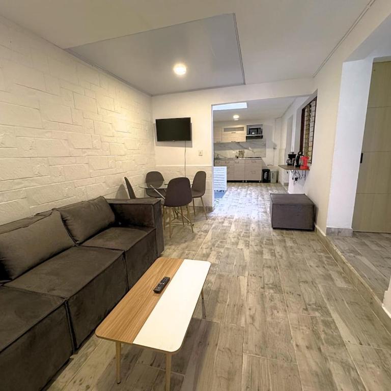 Casa Alba, El Poblado - Three-Bedroom Apartment - 2