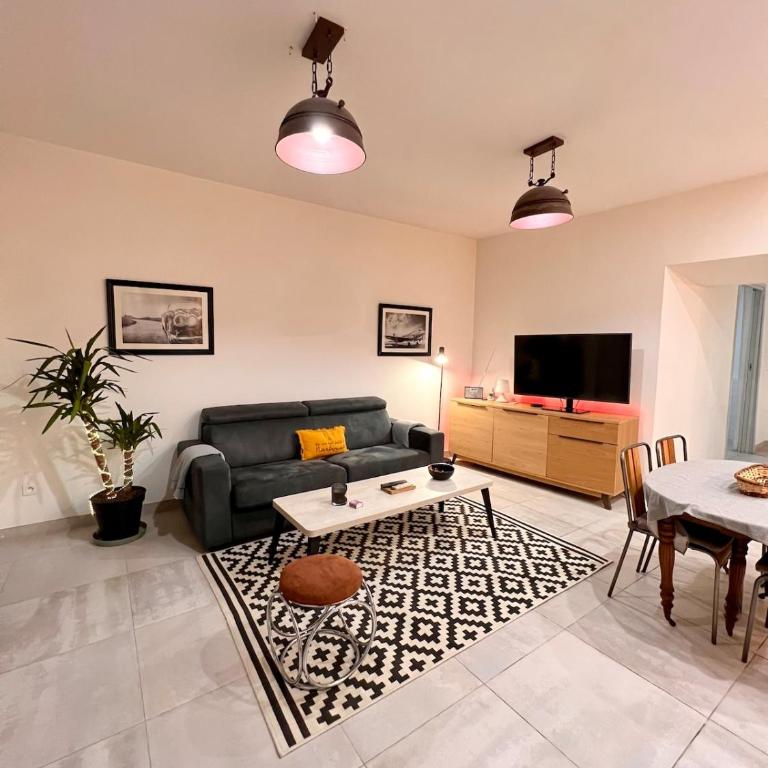 Loft jacuzzi à 8 min des Grands Buffets et du centre-ville - Appartamento Loft con 2 Camere da Letto - 13