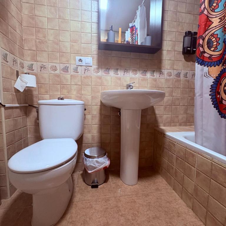 Encantador, tranquilo y centrico - One-Bedroom Apartment - 16