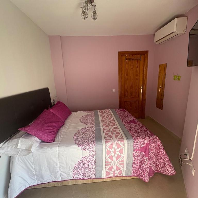 Encantador, tranquilo y centrico - One-Bedroom Apartment - 14